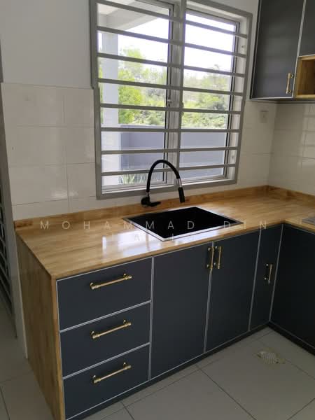 Rumah Banglo untuk Dijual di Seksyen U9 (Shah Alam) - Mohammad Din Majid - Kitchen - PropertyGuru.com.my