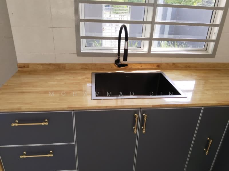 Rumah Banglo untuk Dijual di Seksyen U9 (Shah Alam) - Mohammad Din Majid - Kitchen - PropertyGuru.com.my