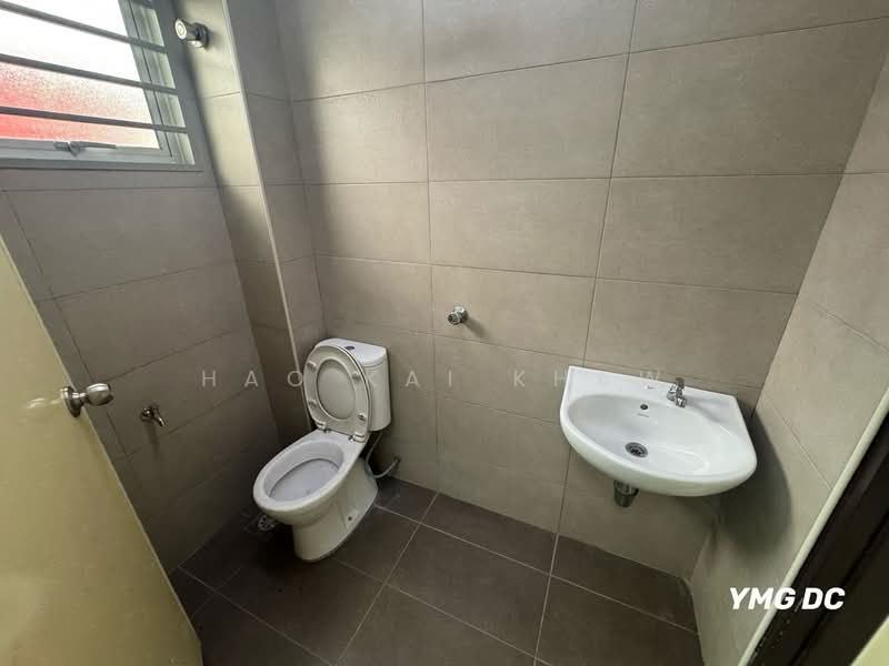 Rumah Teres 3 Tingkat untuk Dijual di Taman Sejati (Klang) - Hao Kai Khaw - Bathroom - PropertyGuru.com.my