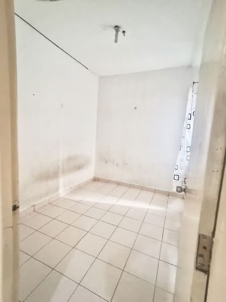 Condominium for Rent at Sri Putramas - Ahmad Farhi - Bathroom - PropertyGuru.com.my