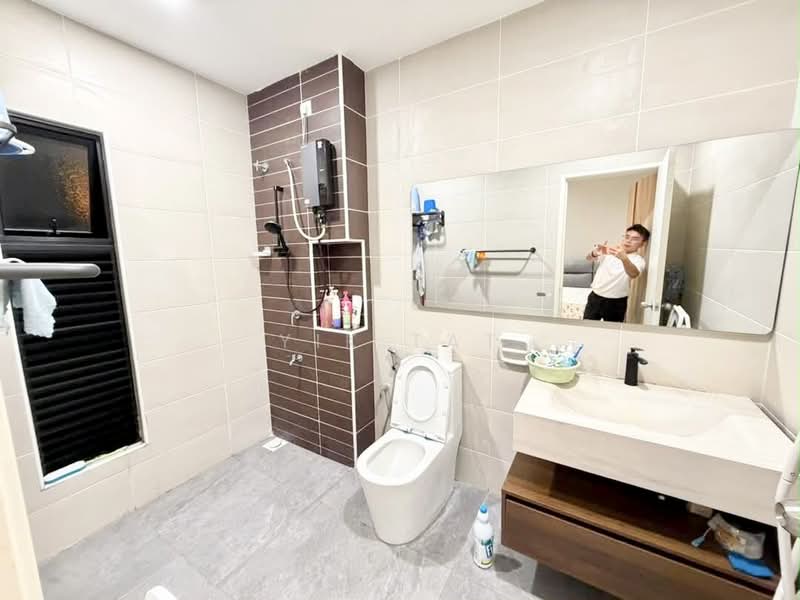 Rumah Berkembar untuk Dijual di Bandar Dato Onn (Tebrau) - Yik Tat - PropertyGuru.com.my