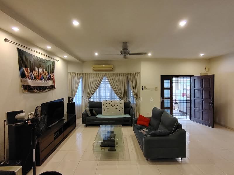 Rumah Berkembar untuk Dijual di Ipoh (Perak) - John Chuah - Living Room - PropertyGuru.com.my
