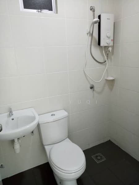 Kondominium untuk Disewa di Sky Awani Residensi 1 - Lee Yuqi - Bathroom - PropertyGuru.com.my