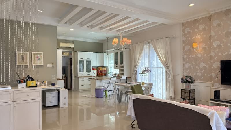Rumah Berkembar untuk Dijual di Bandar Baru Sungai Long (Kajang) - Selene Chong - Living Room - PropertyGuru.com.my