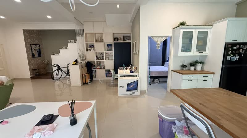 Rumah Berkembar untuk Dijual di Bandar Baru Sungai Long (Kajang) - Selene Chong - Living Room - PropertyGuru.com.my