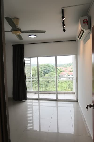 Kondominium untuk Dijual di Cova Suites - Wennie Liew - Balcony - PropertyGuru.com.my