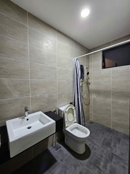 Condominium for Sale at Legend Heights - Teddy Saw - Bathroom - PropertyGuru.com.my