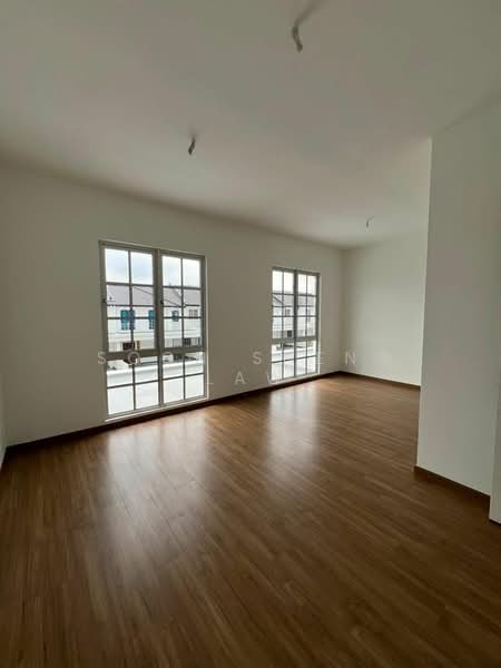 Rumah Teres 2 Tingkat untuk Dijual di Eco Majestic (Semenyih) - Soon Sheng Law - Living Room - PropertyGuru.com.my