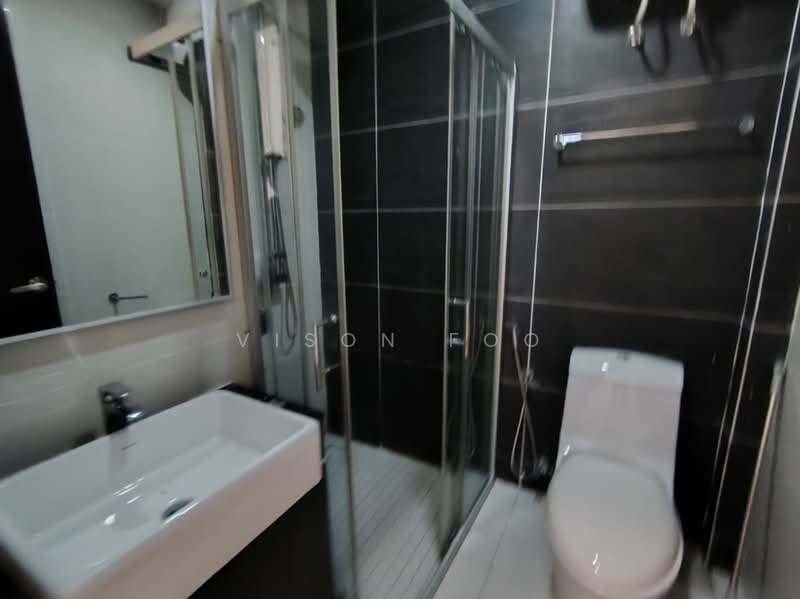 Condominium for Rent at Amberside @ Country Garden Danga Bay - Vison Foo - Bathroom - PropertyGuru.com.my
