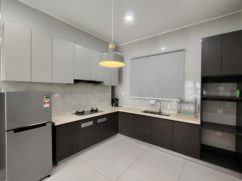 Condominium for Rent at Amberside @ Country Garden Danga Bay - Vison Foo - Kitchen - PropertyGuru.com.my