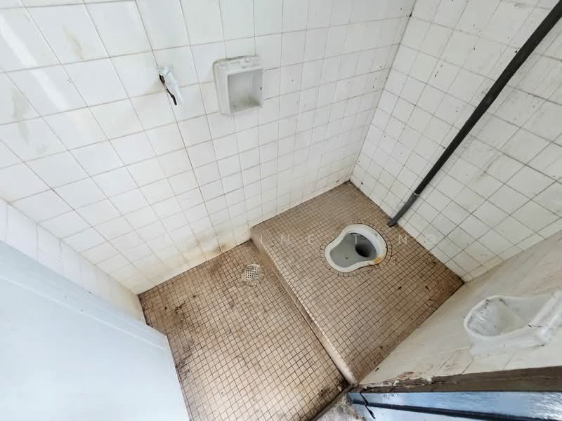 2-storey Terraced House for Sale in Taman Kajang Raya (Kajang) - Celestine Ting - Bathroom - PropertyGuru.com.my