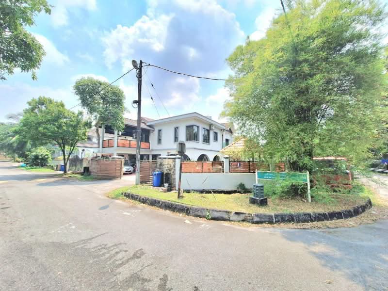 Rumah Berkembar untuk Dijual di Seksyen 9 (Shah Alam) - Mohammad Din Majid - PropertyGuru.com.my
