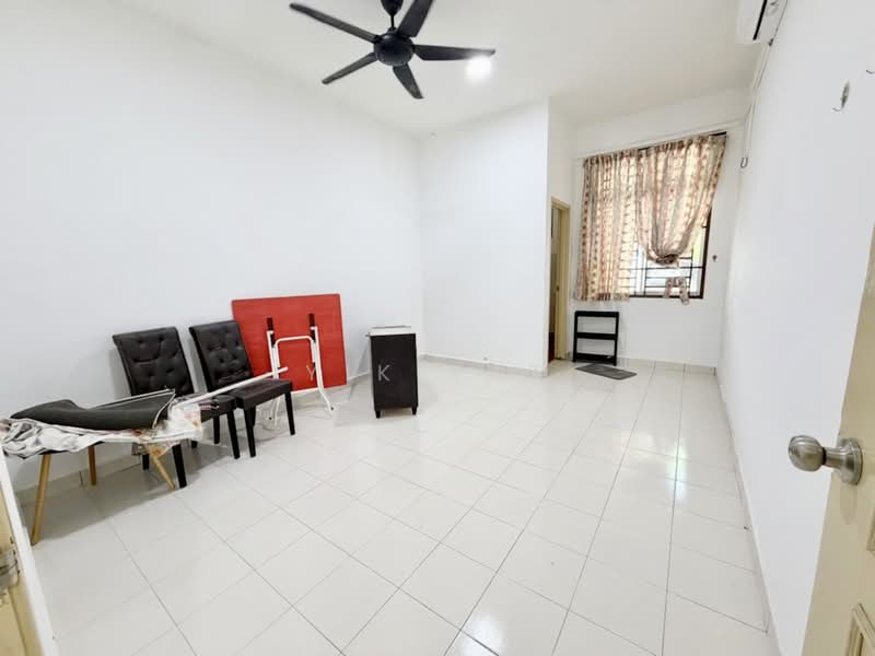 1.5-storey Terraced House for Sale in Taman Pelangi Indah (Ulu Tiram) - Yik Tat - PropertyGuru.com.my