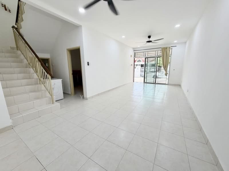 1.5-storey Terraced House for Sale in Taman Pelangi Indah (Ulu Tiram) - Yik Tat - PropertyGuru.com.my