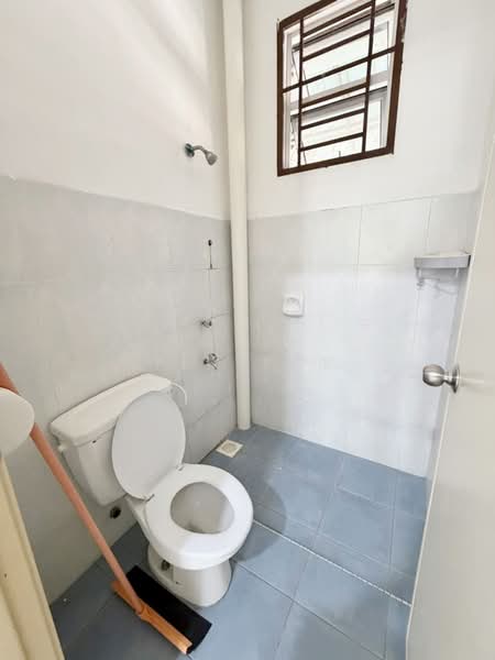 1.5-storey Terraced House for Sale in Taman Pelangi Indah (Ulu Tiram) - Yik Tat - PropertyGuru.com.my