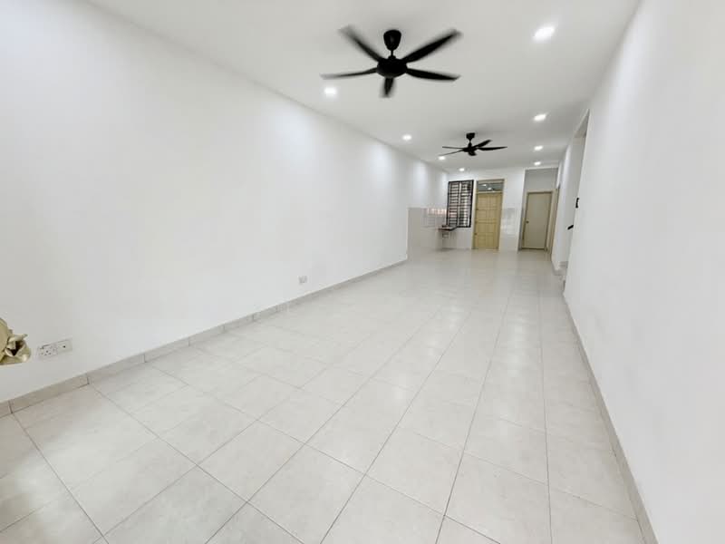 1.5-storey Terraced House for Sale in Taman Pelangi Indah (Ulu Tiram) - Yik Tat - PropertyGuru.com.my