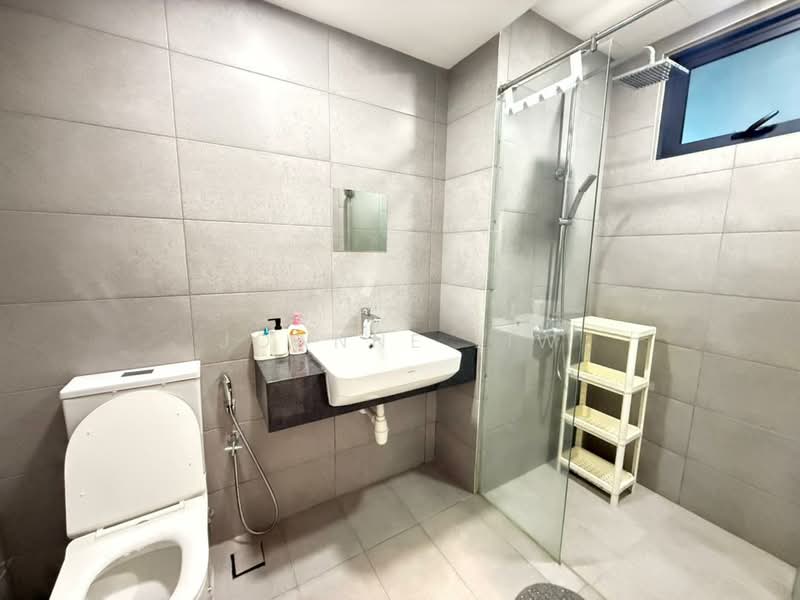 Kondominium untuk Disewa di Waterside Residence - Joanne Liw - Bathroom - PropertyGuru.com.my