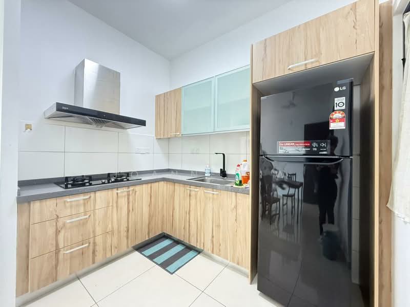 Kondominium untuk Disewa di Waterside Residence - Joanne Liw - Kitchen - PropertyGuru.com.my