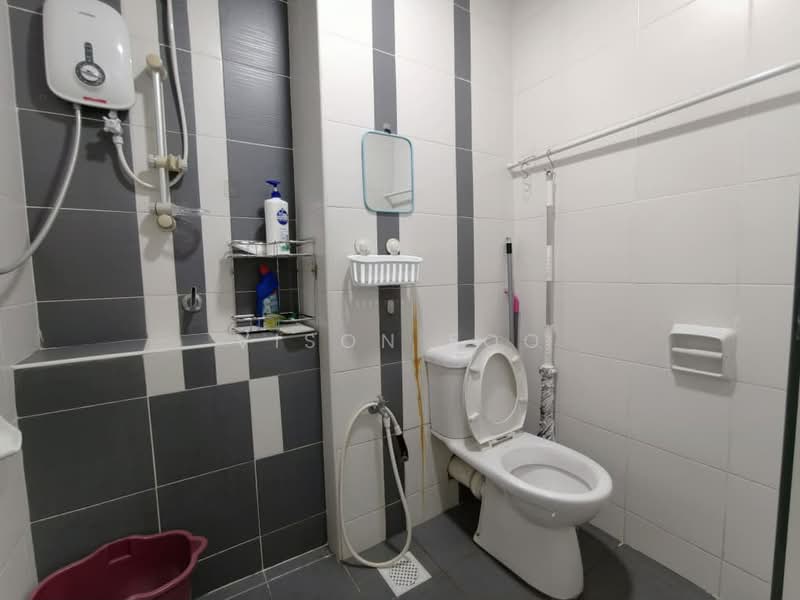 Servis Apartment untuk Disewa di D'Ambience Residences (Pangsapuri Ikatan Flora) - Vison Foo - Bathroom - PropertyGuru.com.my
