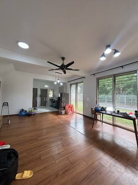 2-storey Terraced House for Sale in Bandar Kinrara Seksyen 7 (Bandar Kinrara) - Shahidan Ismail - Living Room - PropertyGuru.com.my