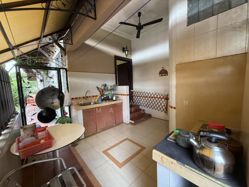 Bungalow for Sale in Seksyen 13 (Shah Alam) - Mohammad Din Majid - PropertyGuru.com.my