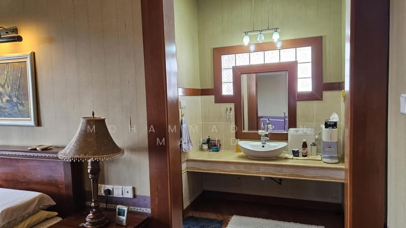 Bungalow for Sale in Seksyen 13 (Shah Alam) - Mohammad Din Majid - PropertyGuru.com.my