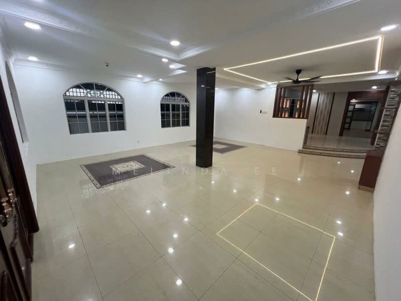 Rumah Berkembar untuk Dijual di Taman Serene (Johor Bahru) - Melinda Ee - Living Room - PropertyGuru.com.my