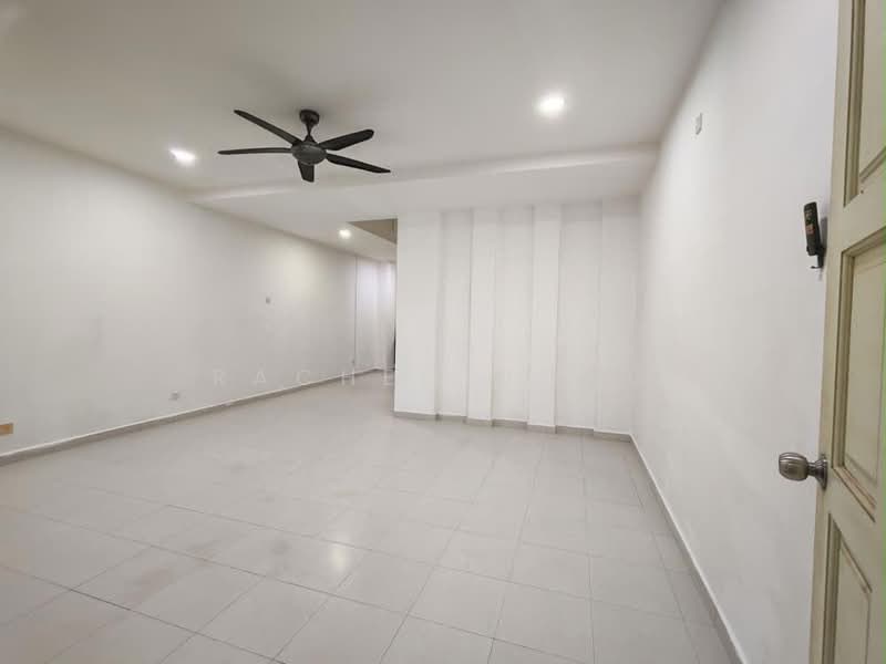 Rumah Teres untuk Dijual di Johor Bahru (Johor) - Rachel Wong - Living Room - PropertyGuru.com.my