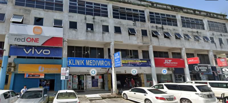 Shop for Rent in Bandar Country Homes (Rawang) - Deon Siow - Exterior - PropertyGuru.com.my