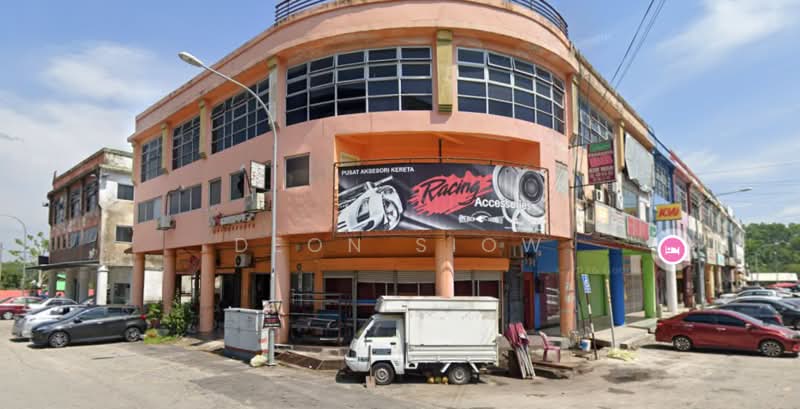 Shop for Rent in Bandar Country Homes (Rawang) - Deon Siow - Exterior - PropertyGuru.com.my