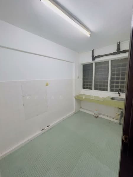 Rumah Flat untuk Disewa di Taman Bakti - Bryan Yeoh - Kitchen - PropertyGuru.com.my