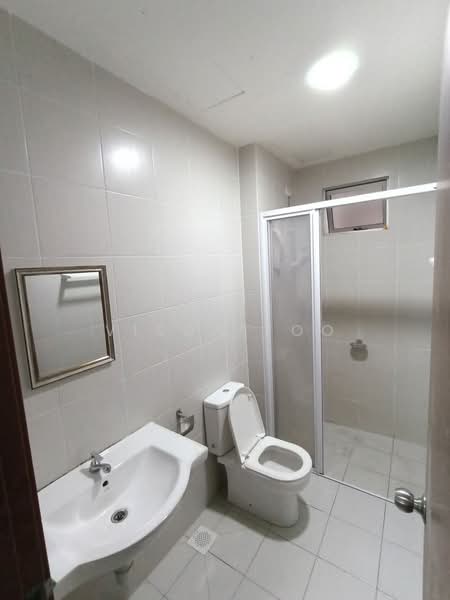 Service Residence for Rent at Meridin Bayvue Serviced Apartment - Vison Foo - Bathroom - PropertyGuru.com.my