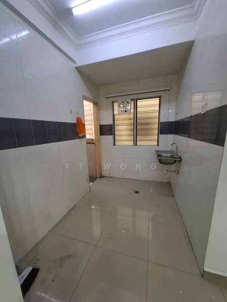 Pangsapuri untuk Disewa di Residensi Melor - YT Wong - Kitchen - PropertyGuru.com.my