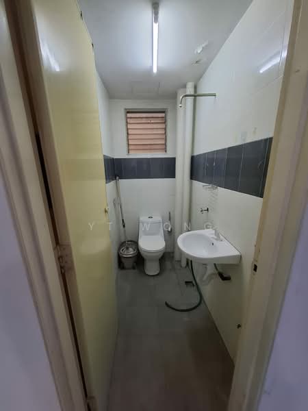 Pangsapuri untuk Disewa di Residensi Melor - YT Wong - Bathroom - PropertyGuru.com.my