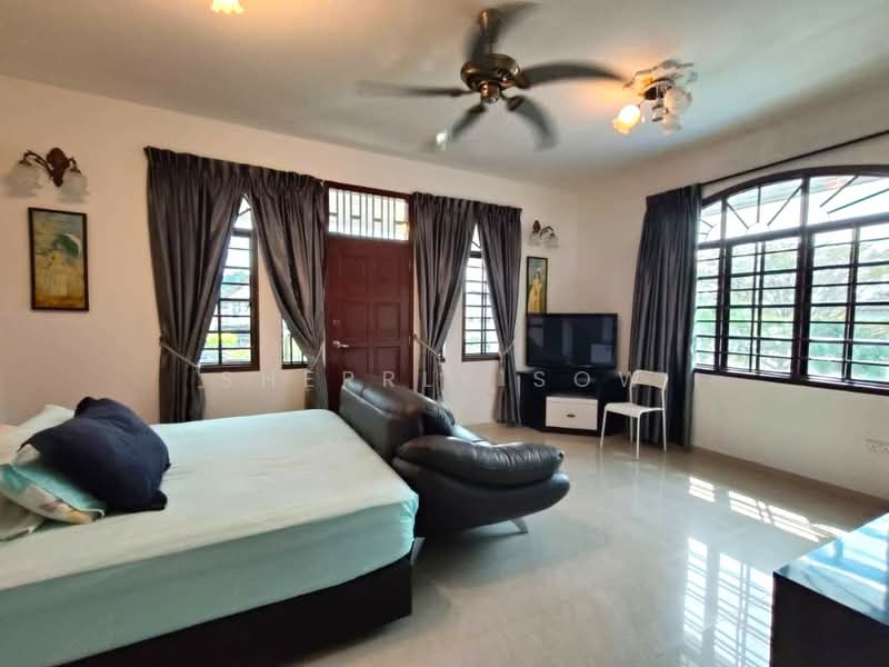 Rumah Banglo untuk Dijual di Taman Kolam Air (Johor Bahru) - Sherrly Sow - Bedroom - PropertyGuru.com.my