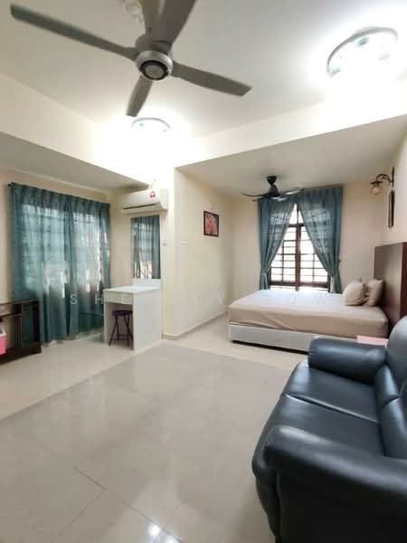 Rumah Banglo untuk Dijual di Taman Kolam Air (Johor Bahru) - Sherrly Sow - Living Room - PropertyGuru.com.my