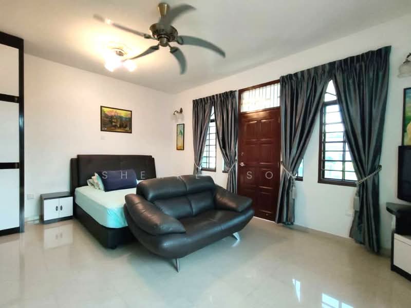 Rumah Banglo untuk Dijual di Taman Kolam Air (Johor Bahru) - Sherrly Sow - Bedroom - PropertyGuru.com.my