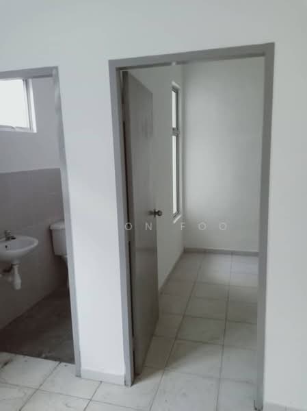 Rumah Teres 2.5 Tingkat untuk Disewa di Senai (Johor) - Vison Foo - Bathroom - PropertyGuru.com.my