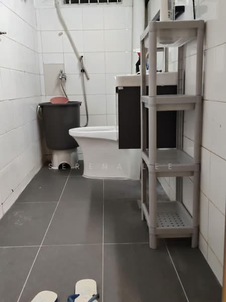 Apartment for Sale at Pangsapuri Sri Mayang - Serena Lee - Bathroom - PropertyGuru.com.my