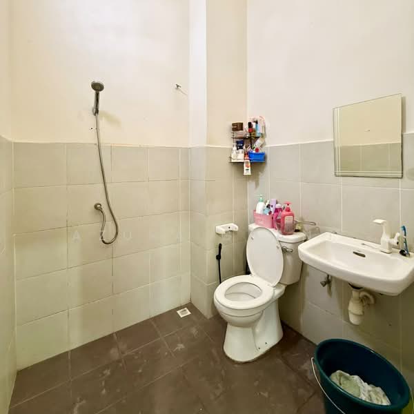 Rumah Teres 1 Tingkat untuk Dijual di Tasek Gelugor (Penang) - Azura Ghani - Bathroom - PropertyGuru.com.my