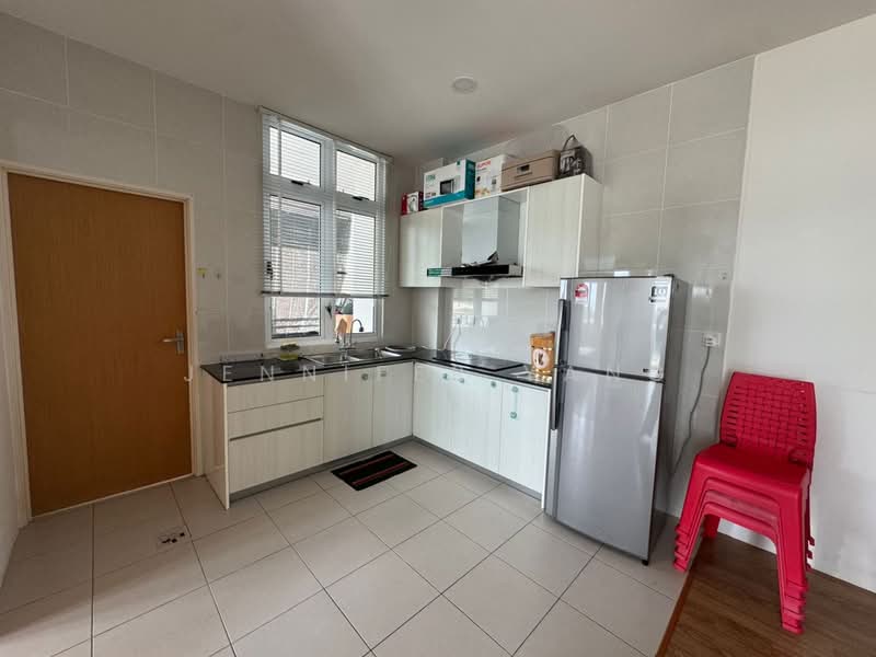 Kondominium untuk Disewa di The Ryegates 3 - Jennifer Yang - Kitchen - PropertyGuru.com.my