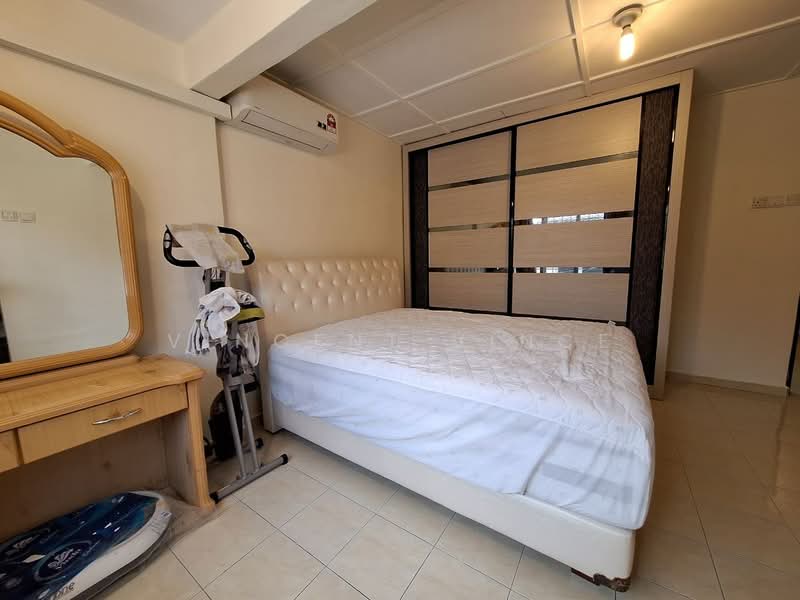 2-storey Terraced House for Rent in Taman Putra (Ampang) - Vincent Vince - Bedroom - PropertyGuru.com.my