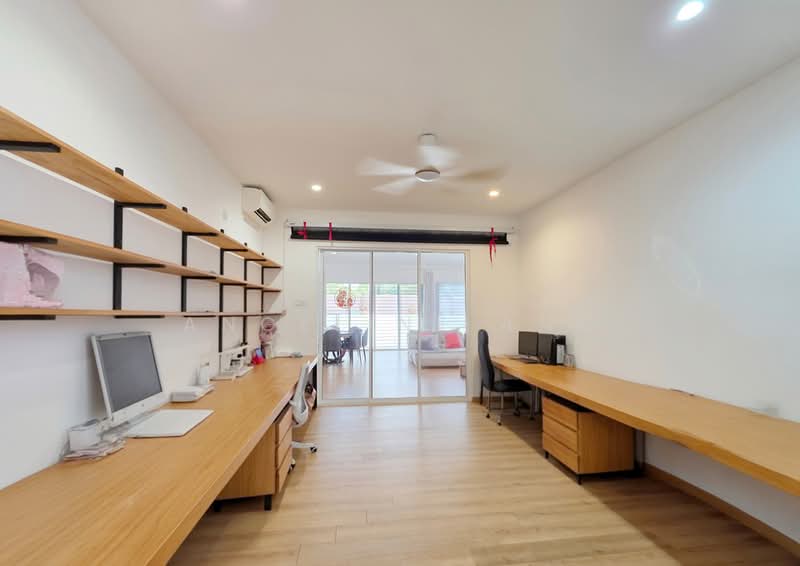 Rumah Banglo untuk Disewa di Subang Heights (Subang Jaya) - ANGELINE ANG - Study - PropertyGuru.com.my
