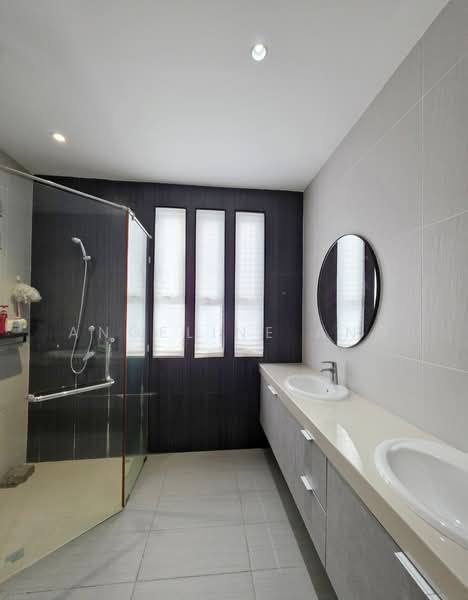 Rumah Banglo untuk Disewa di Subang Heights (Subang Jaya) - ANGELINE ANG - Bathroom - PropertyGuru.com.my