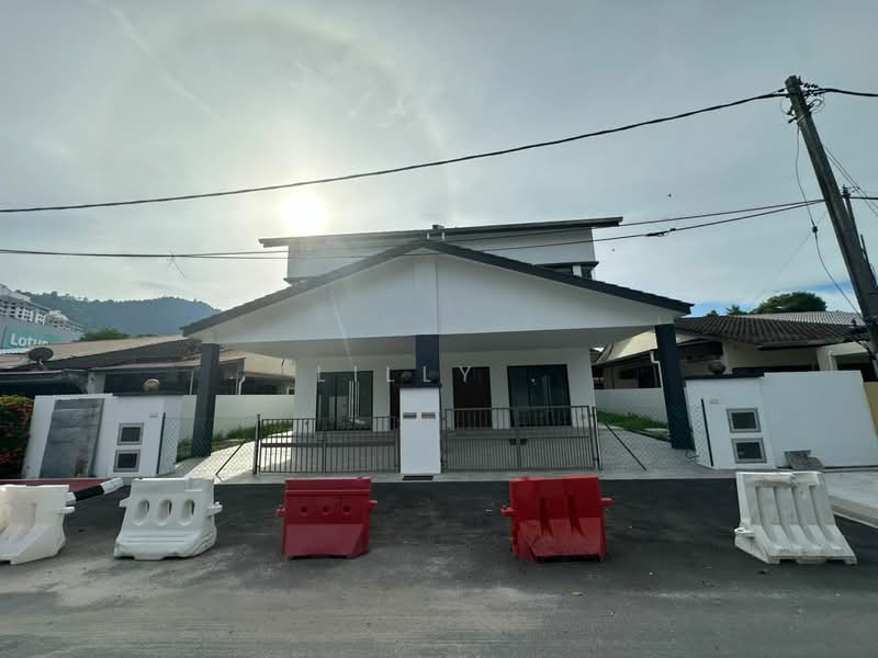 Bungalow for Rent in Gelugor (Penang) - Lilly . - PropertyGuru.com.my
