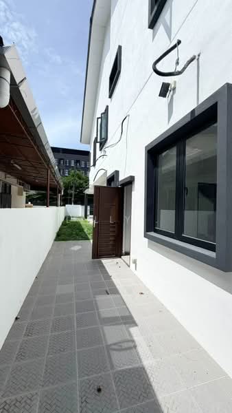 Bungalow for Rent in Gelugor (Penang) - Lilly . - PropertyGuru.com.my
