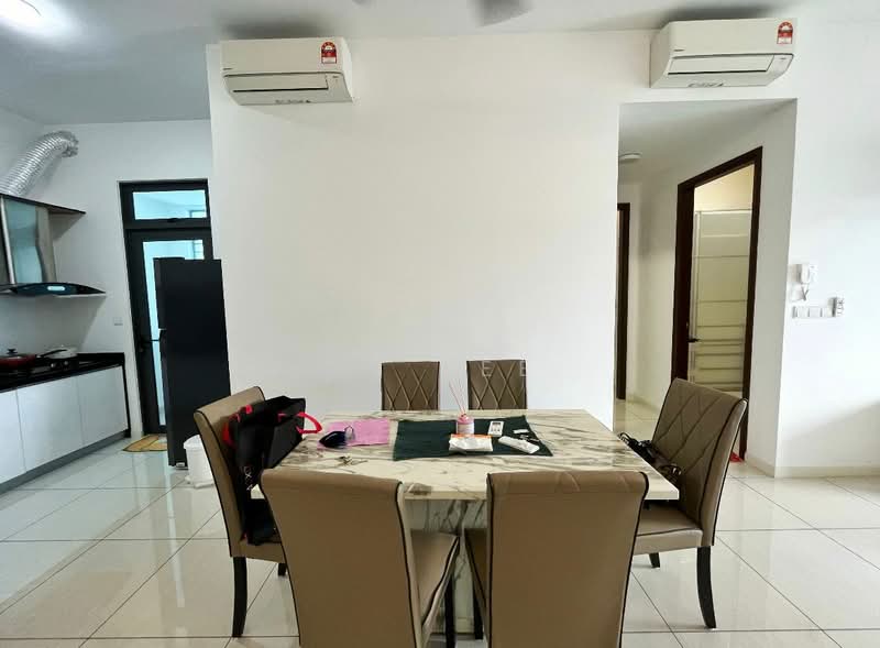 Condominium for Rent at Queens Residences Q1 @ Queens Waterfront - CC Lee - Dining Room - PropertyGuru.com.my