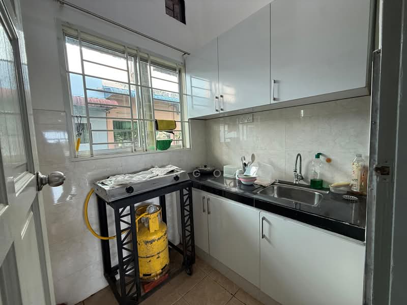 Rumah Teres 2 Tingkat untuk Dijual di Taman Damai (Batu Pahat) - NGO - Kitchen - PropertyGuru.com.my