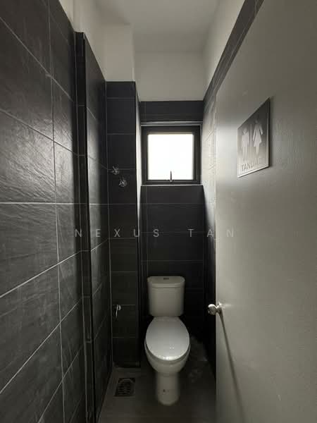 Tanah Komersial untuk Disewa di Batu Caves (Selangor) - Nexus Tan - Bathroom - PropertyGuru.com.my