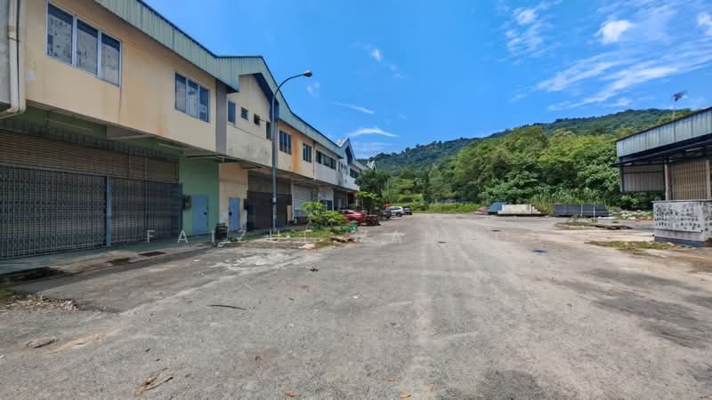 Factory for Rent in Semenyih (Selangor) - Faizul Zamrod - Exterior - PropertyGuru.com.my